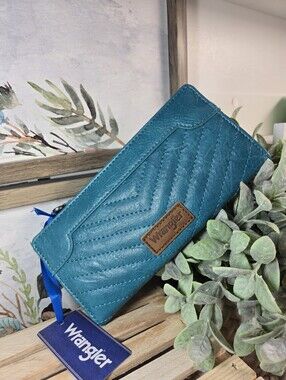 Wrangler Teal Quilted Wallet